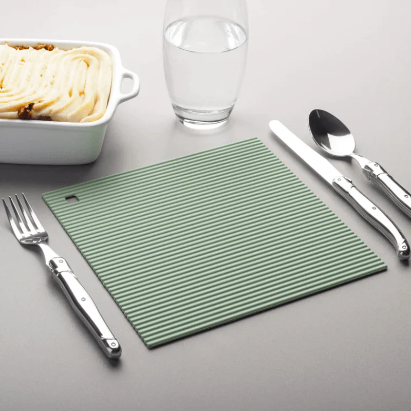 zeal-silicone-heat-resistant-trivet-mat-22cm-neutral-39633161158910