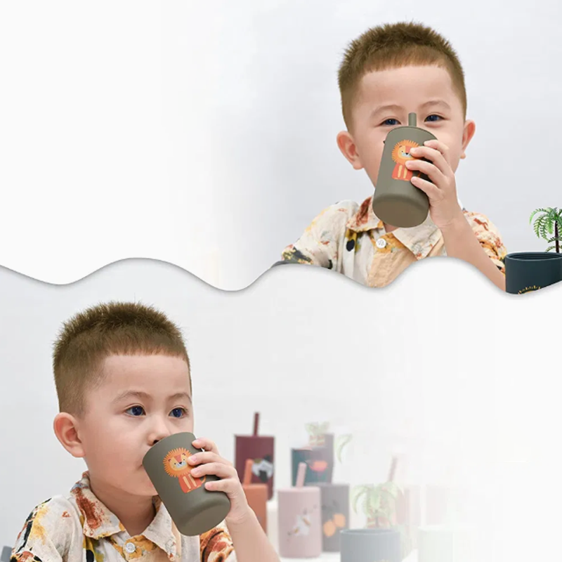 Custom Cartoon Silicone Baby Drinking Cups with Straw for Toddlers Suppliers3